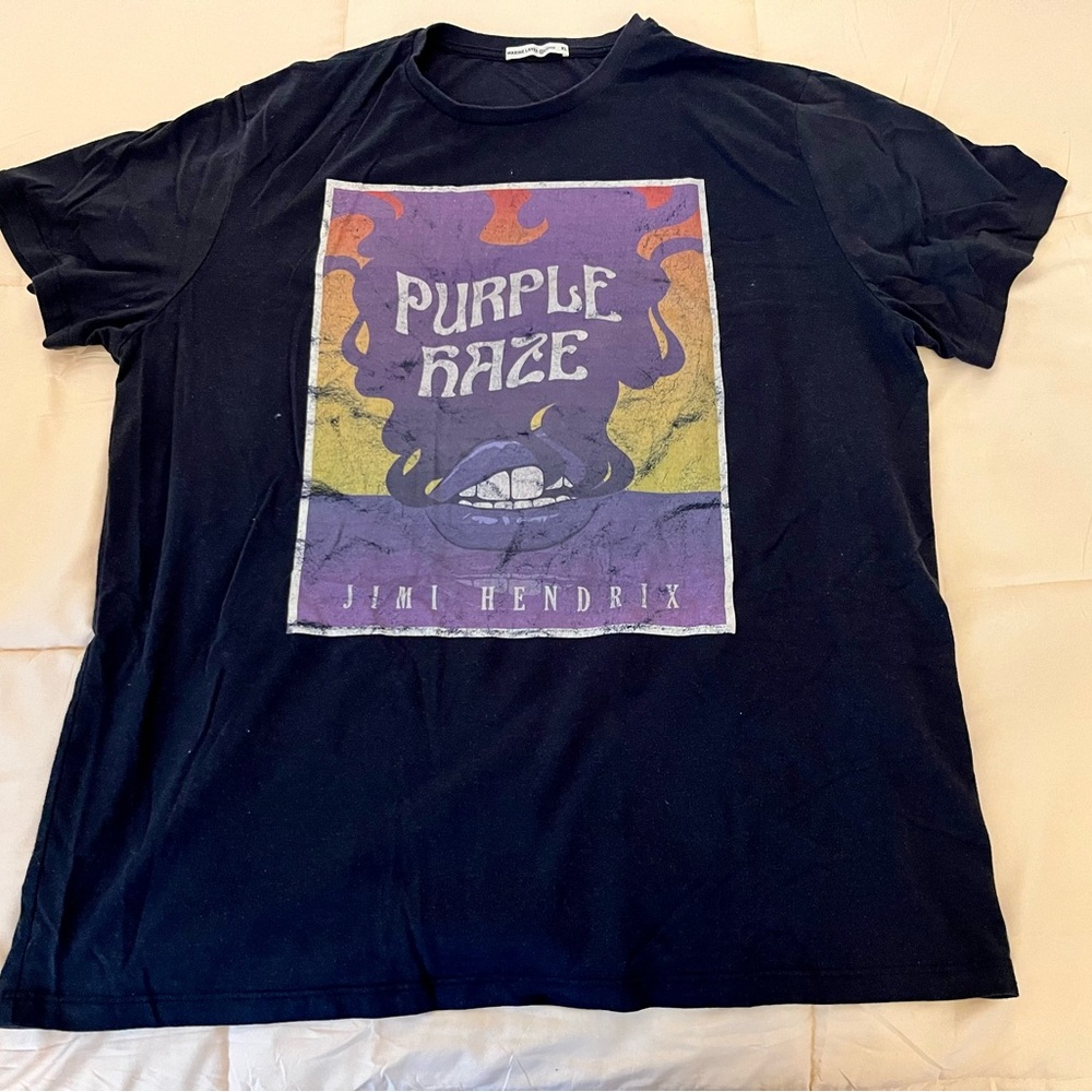 Vintage style concert t-shirt from Marine Layer. Men’s XL. Excellent condition